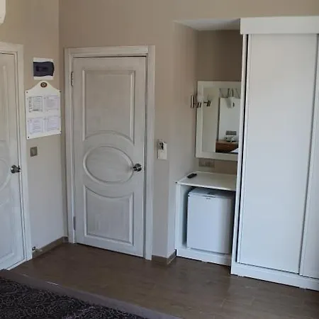 Hotel Bonjour 3*