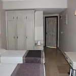 Bonjour Hotel